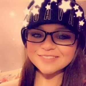 Meet your Posher, Danyelle